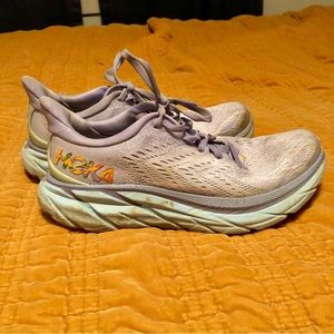 Hoka ONE ONE Clifton 8 size 8